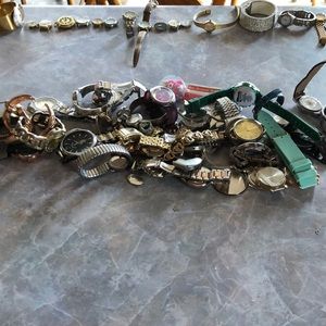 Lot of watches for parts repair or battery replacement or repurpose